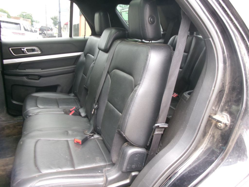 2016 Ford Explorer Image 6