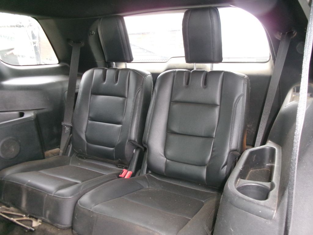 2016 Ford Explorer Image 7