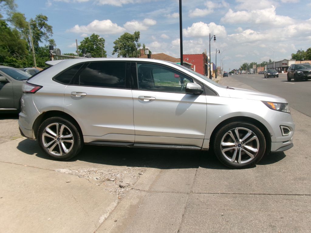 2018 Ford Edge Image 2