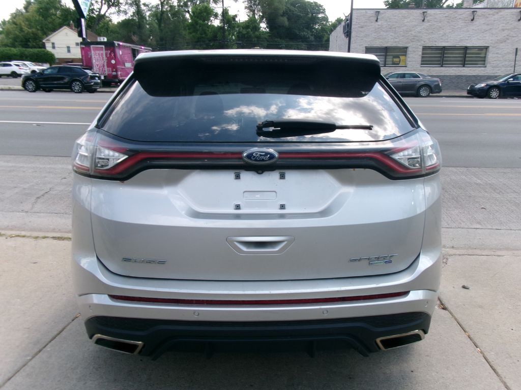 2018 Ford Edge Image 4