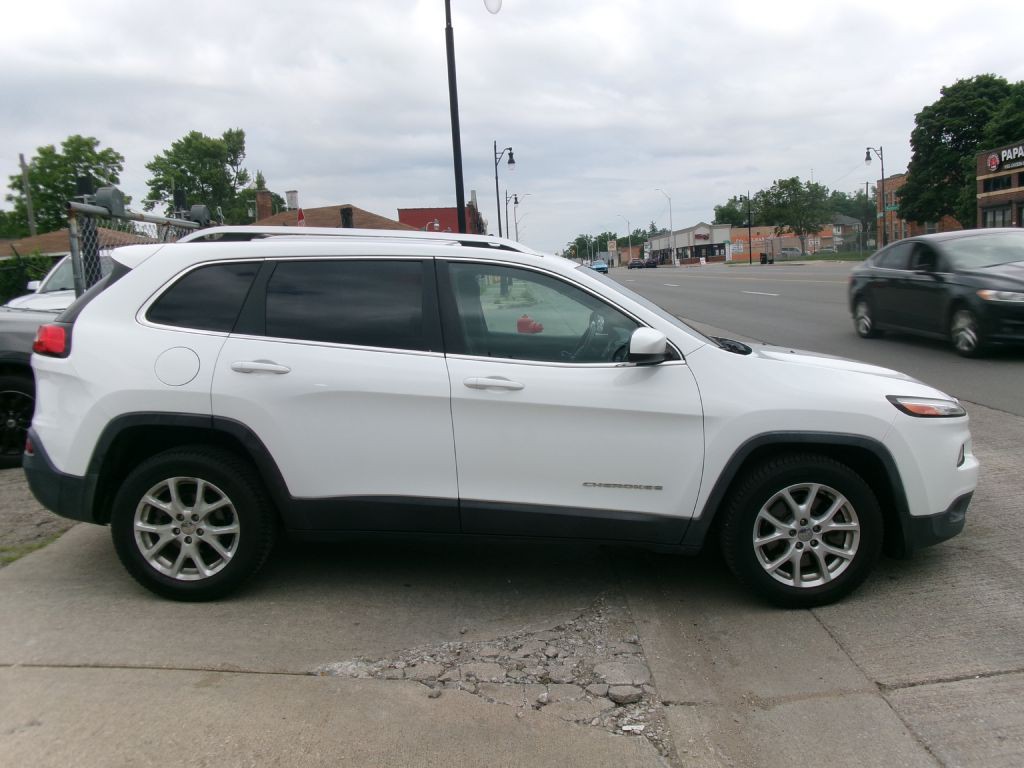 2015 Jeep Cherokee Image 2