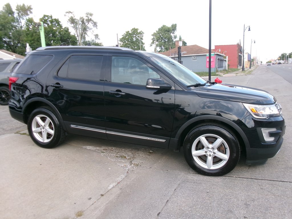 2016 Ford Explorer Image 12
