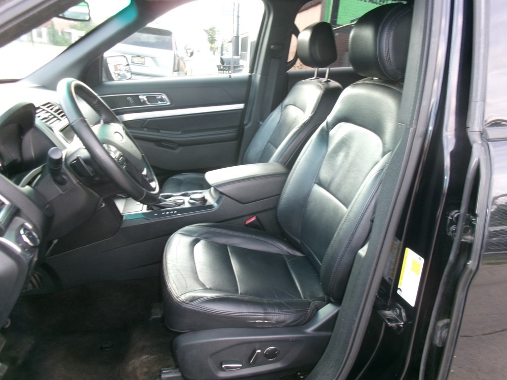2016 Ford Explorer Image 15