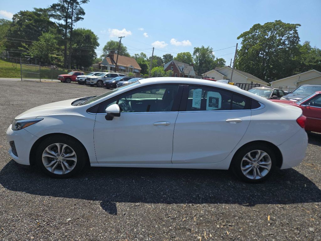 2019 Chevrolet Cruze Image 4