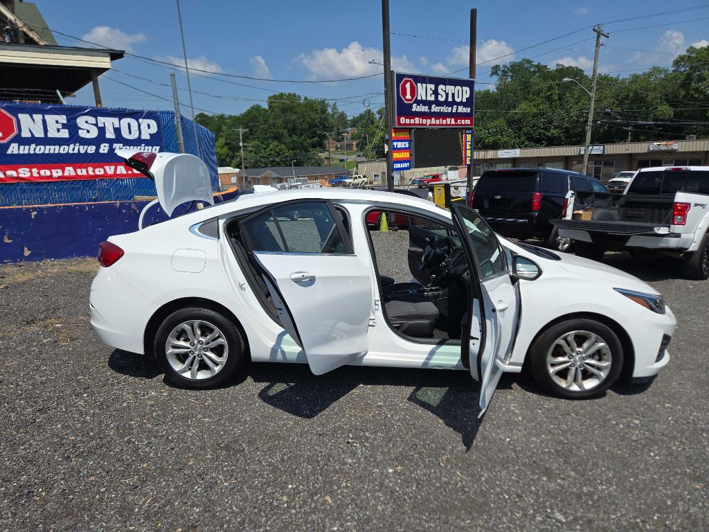 2019 Chevrolet Cruze Image 15