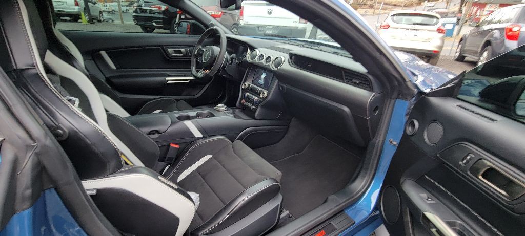 2021 Ford Mustang Image 12