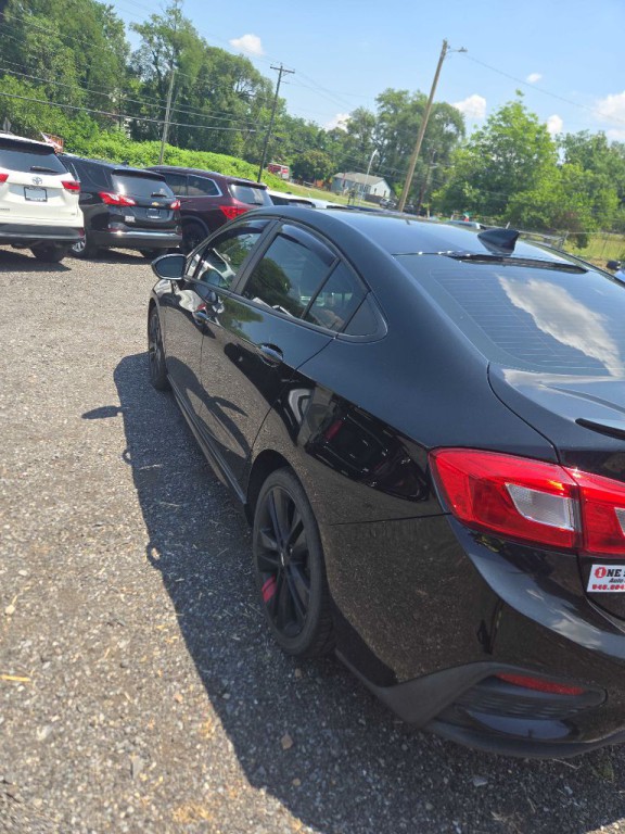 2018 Chevrolet Cruze Image 10