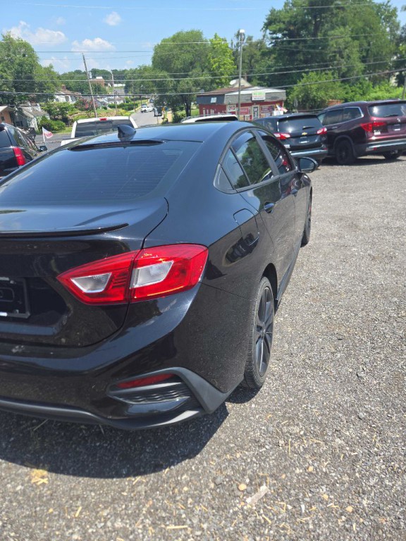 2018 Chevrolet Cruze Image 11