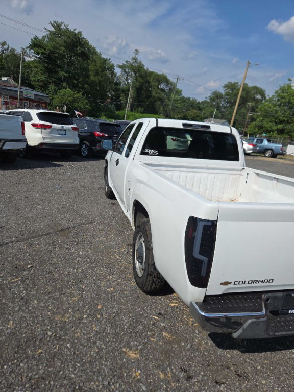 2004 Chevrolet Colorado Image 5