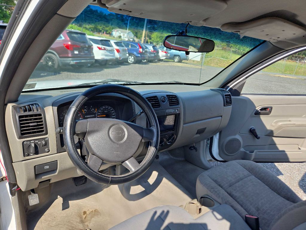 2004 Chevrolet Colorado Image 8