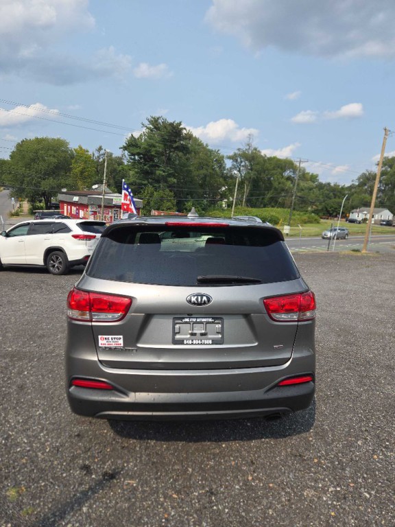 2016 Kia Sorento Image 4
