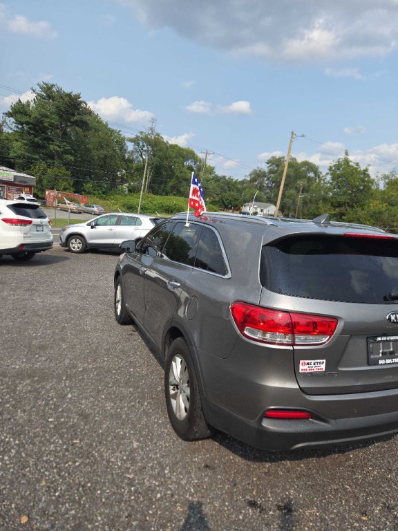 2016 Kia Sorento Image 5