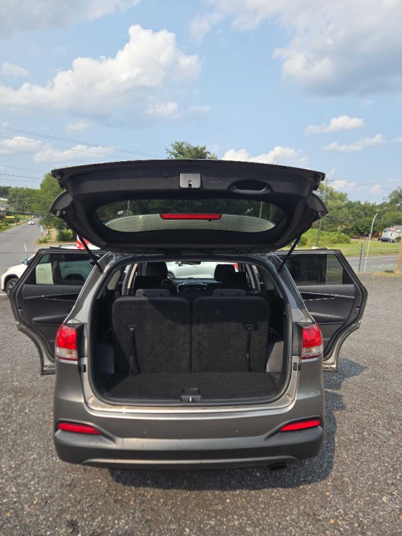 2016 Kia Sorento Image 11