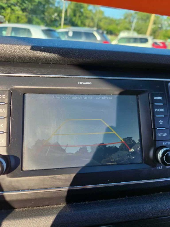 2020 Kia Sedona Image 8