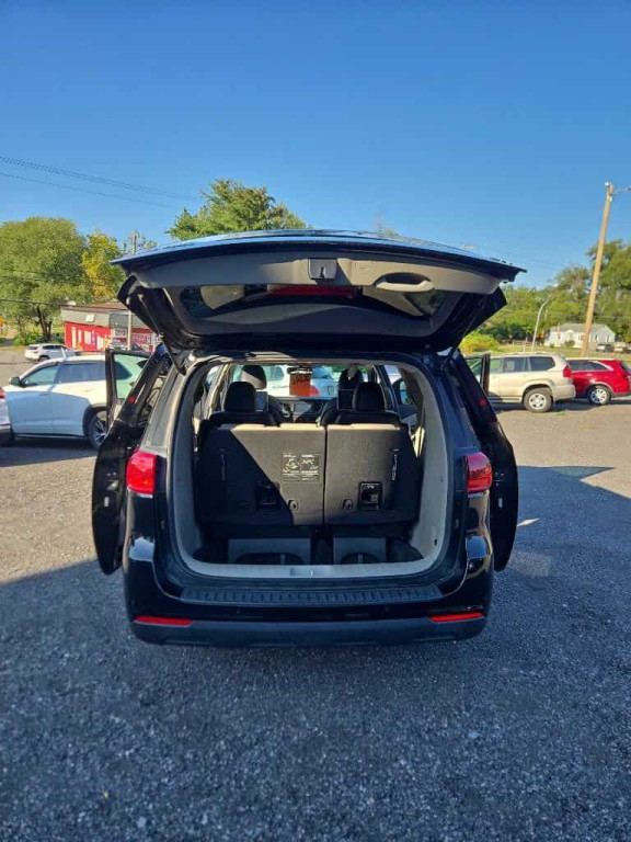 2020 Kia Sedona Image 16