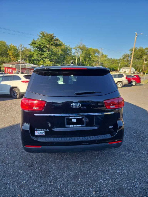 2020 Kia Sedona Image 14