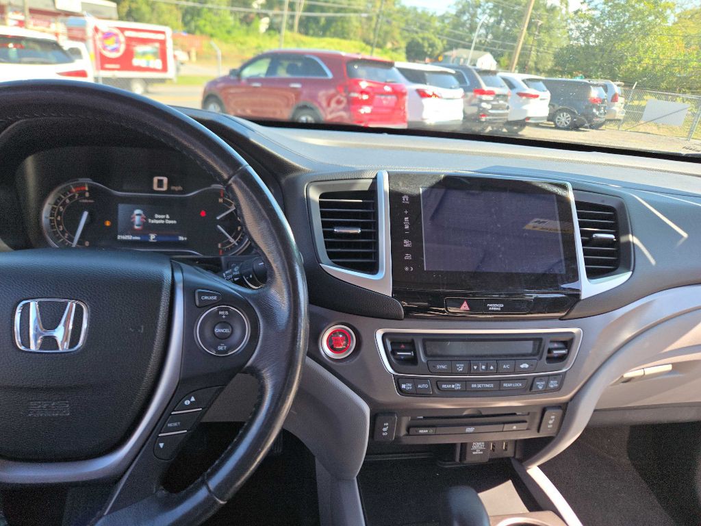 2017 Honda Pilot Image 10