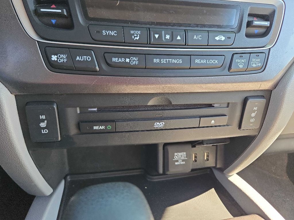 2017 Honda Pilot Image 11