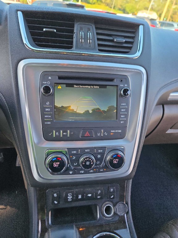 2014 GMC Acadia Image 10