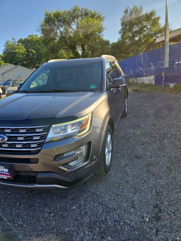 2017 Ford Explorer Image 5