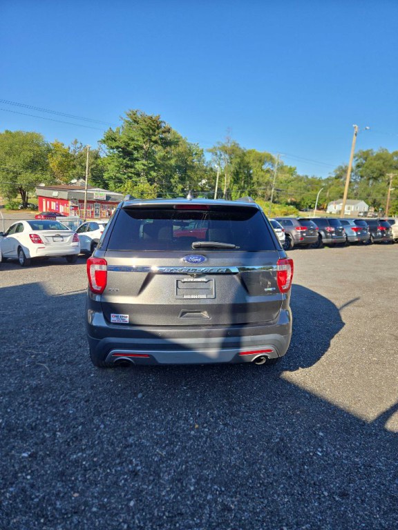 2017 Ford Explorer Image 6