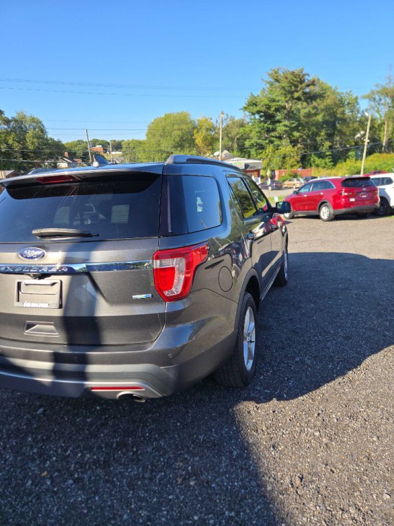 2017 Ford Explorer Image 7