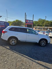 Image for 2018 Mitsubishi Outlander SE ID: 6852322