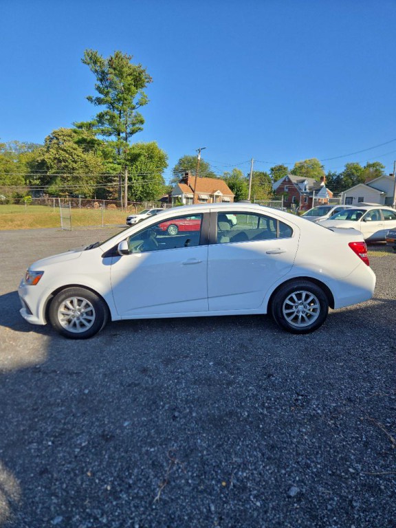 2019 Chevrolet Sonic Image 3