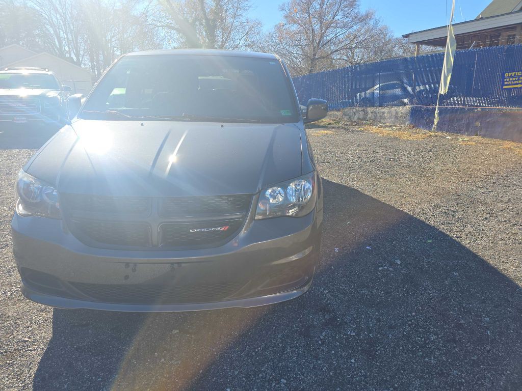 2017 Dodge Grand Caravan Image 2