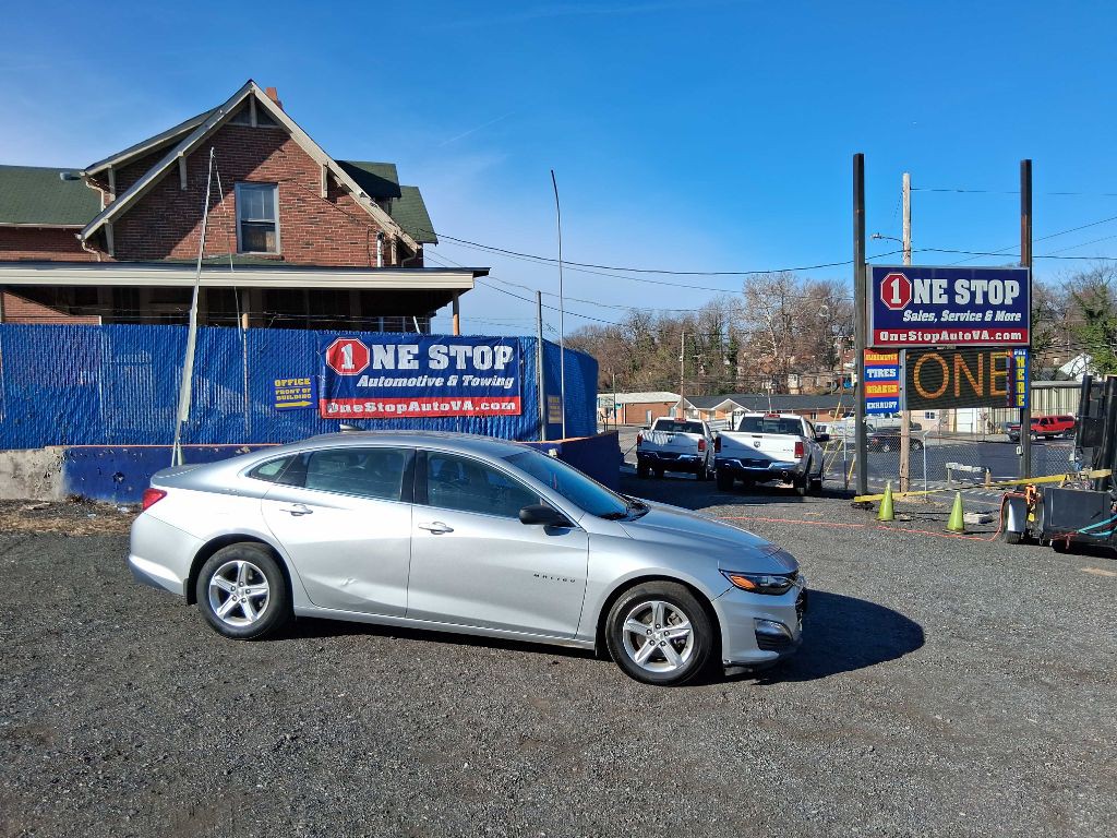 2019 Chevrolet Malibu Image 3