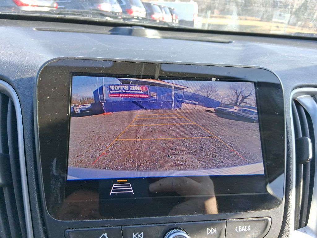 2019 Chevrolet Malibu Image 7