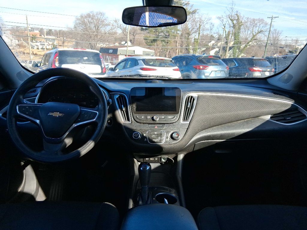 2019 Chevrolet Malibu Image 9
