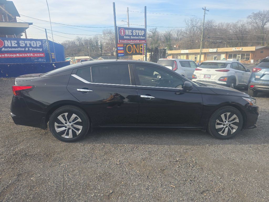 2020 Nissan Altima Image 1