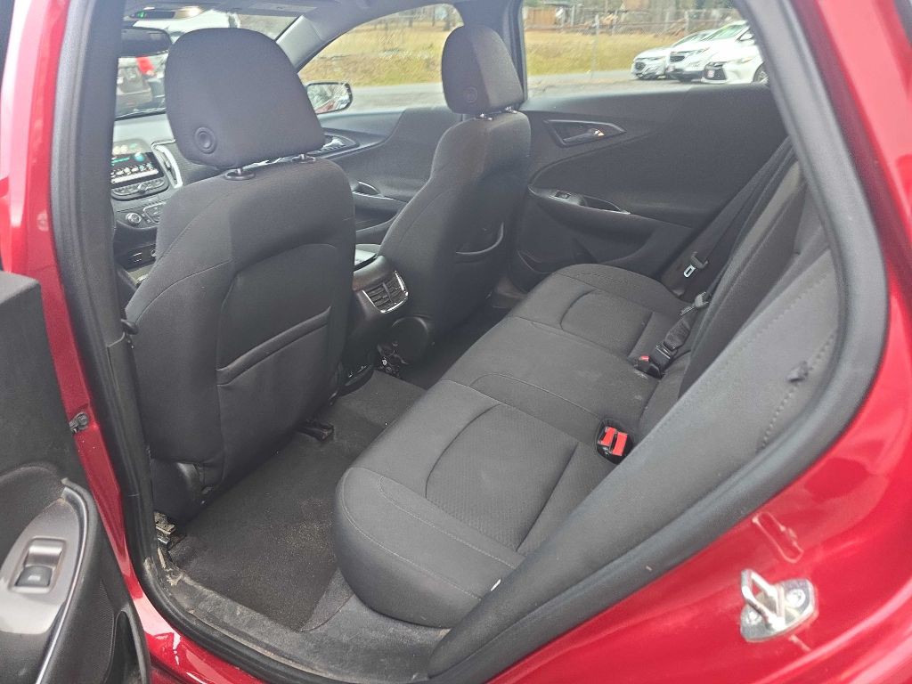 2017 Chevrolet Malibu Image 6