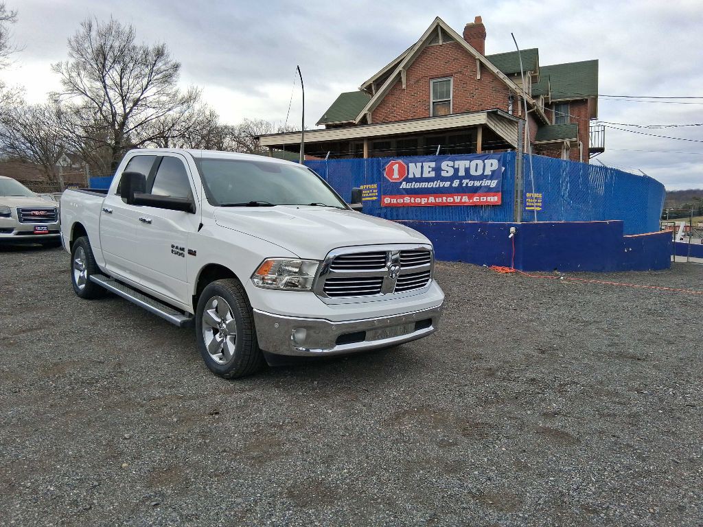 2017 RAM 1500 Image 3