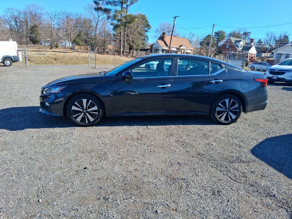 2021 Nissan Altima Image 5
