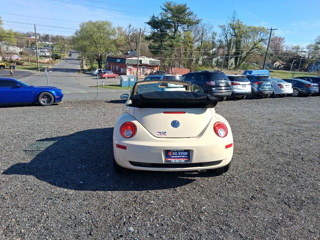 2006 Volkswagen Beetle Image 6
