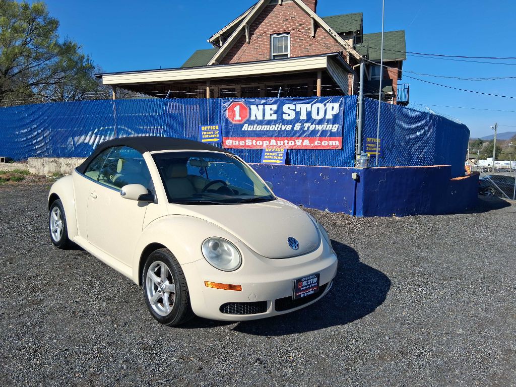 2006 Volkswagen Beetle Image 8