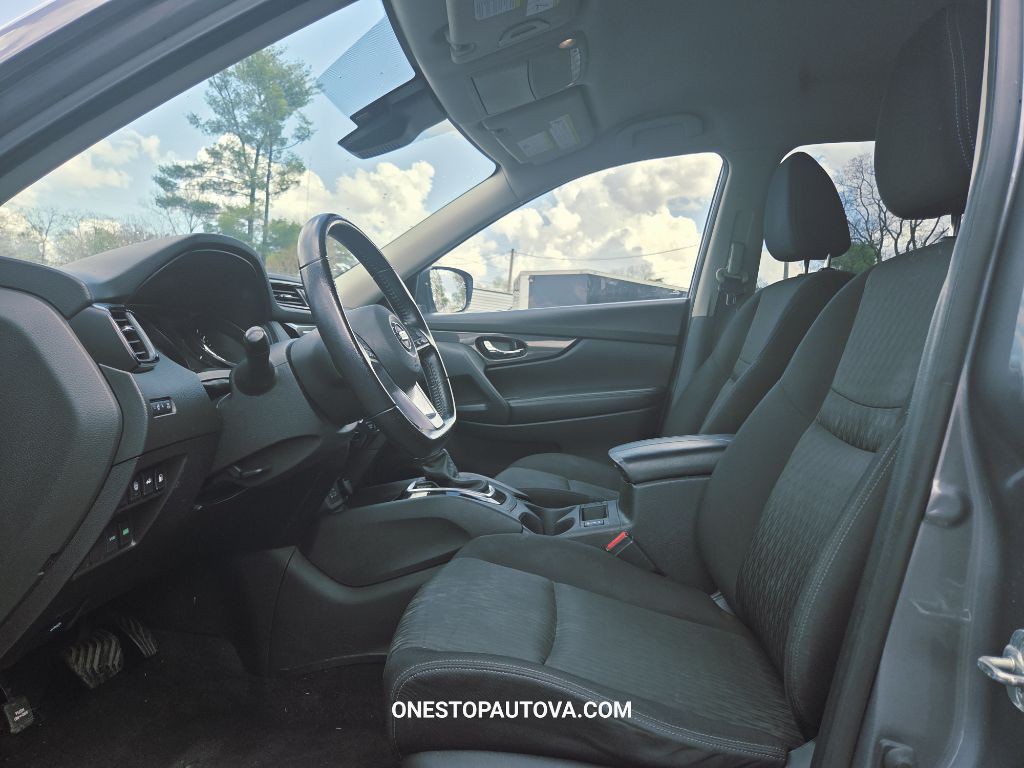 2020 Nissan Rogue Image 13