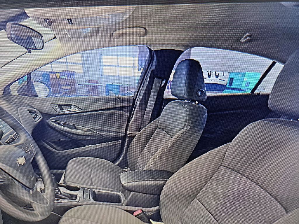 2018 Chevrolet Cruze Image 5