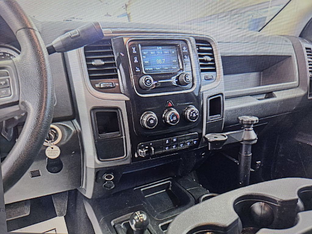 2015 RAM 2500 Image 11