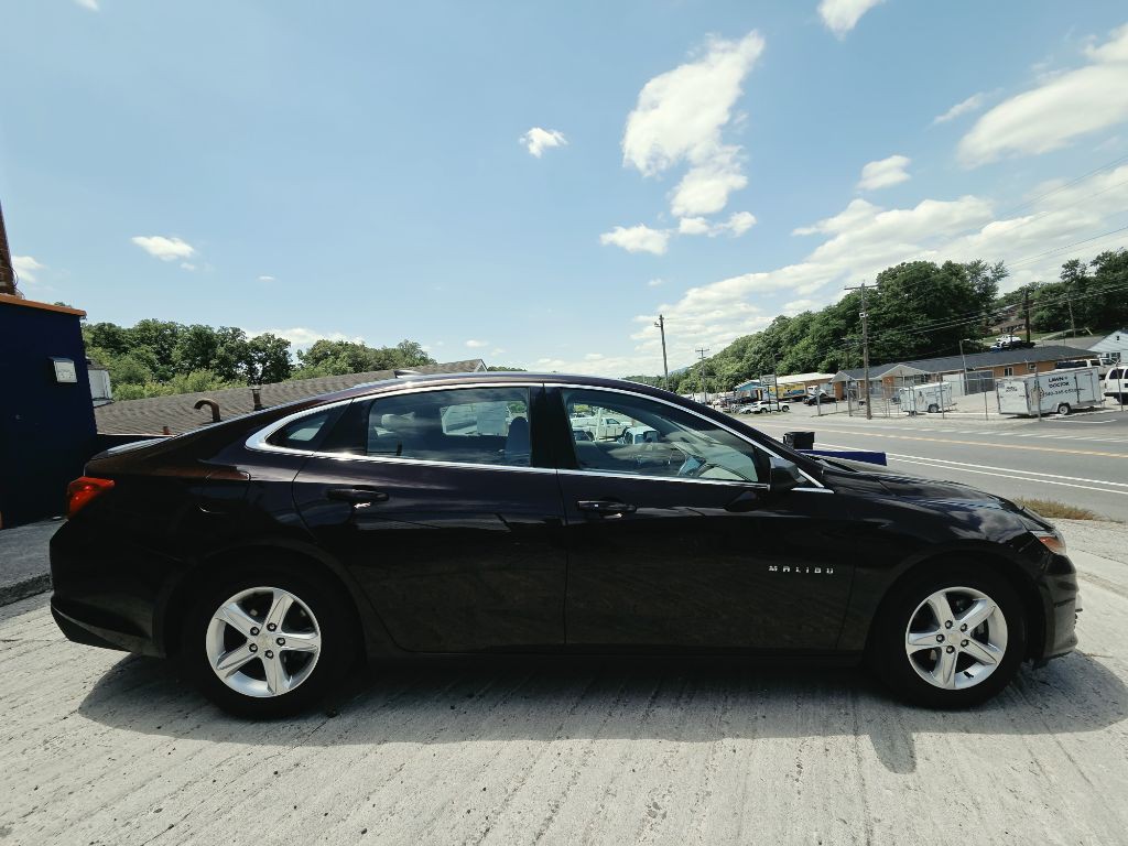 2021 Chevrolet Malibu Image 5