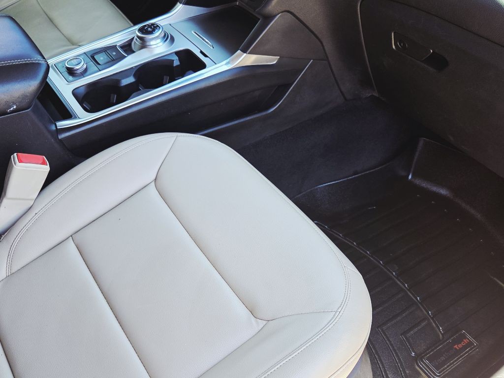 2020 Ford Explorer Image 28