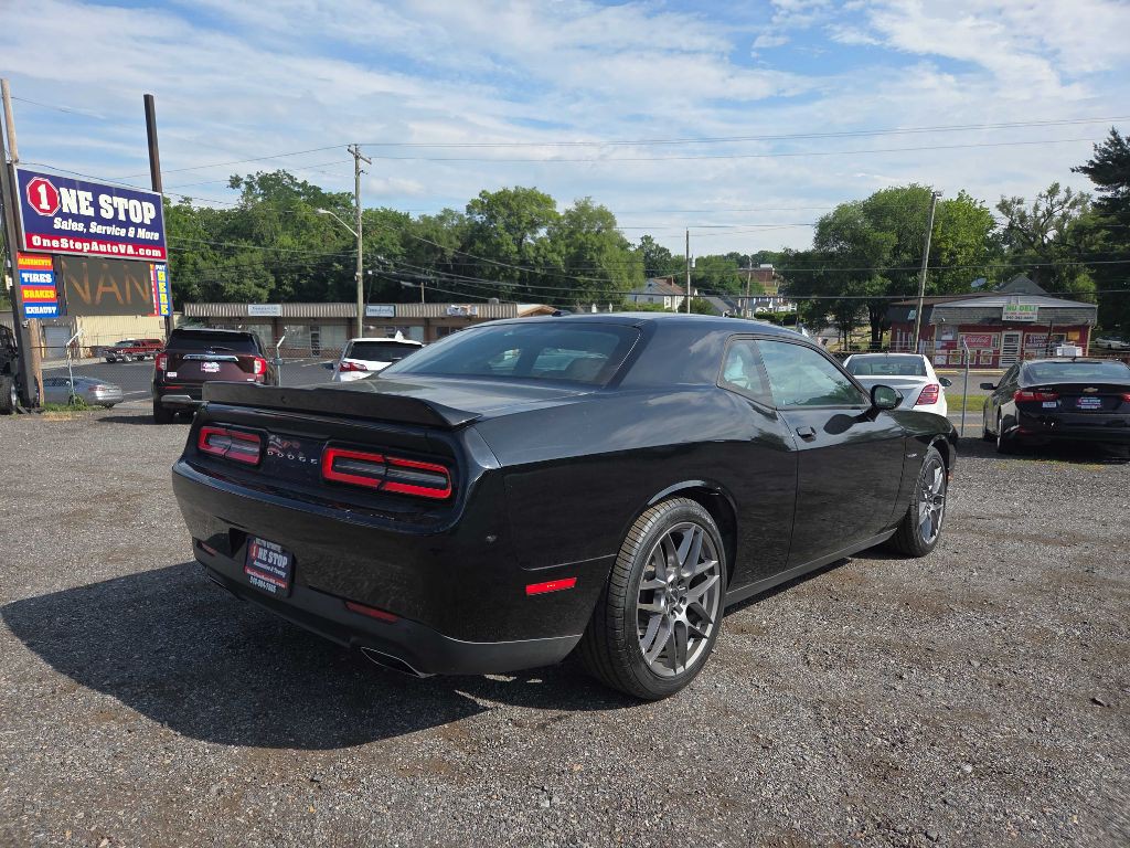 2021 Dodge Challenger Image 1