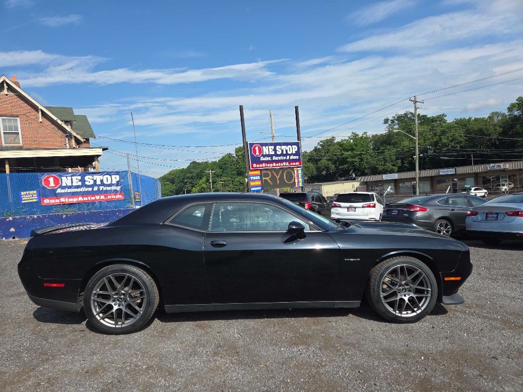 2021 Dodge Challenger Image 2