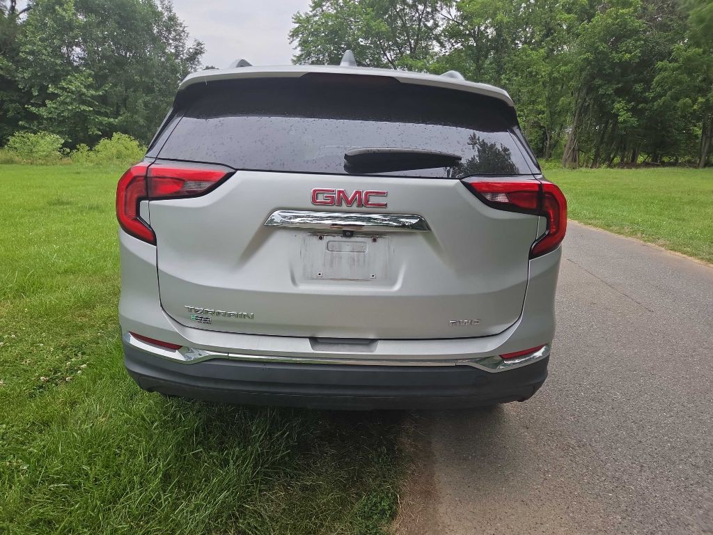 2020 GMC Terrain Image 9
