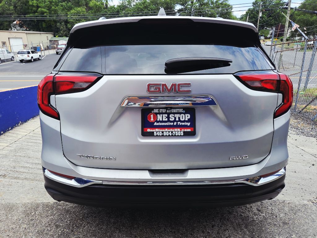 2020 GMC Terrain Image 11