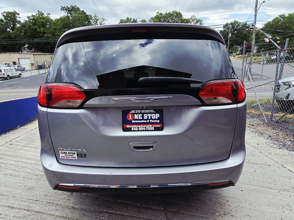 2020 Chrysler Pacifica Image 5