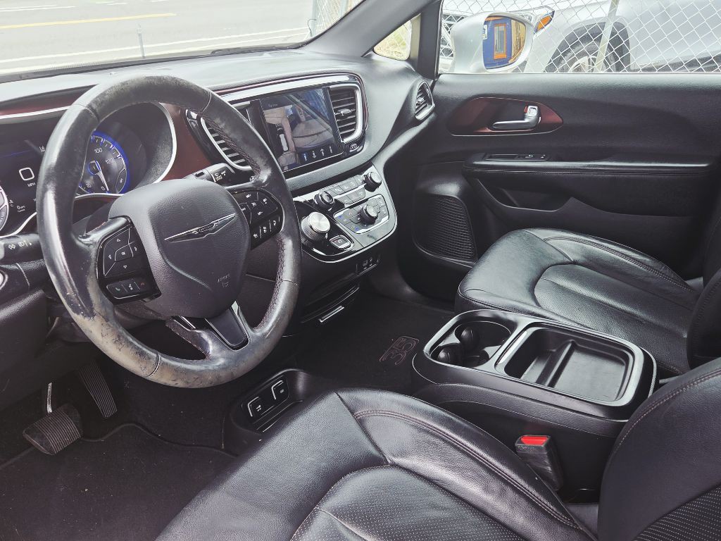 2020 Chrysler Pacifica Image 6