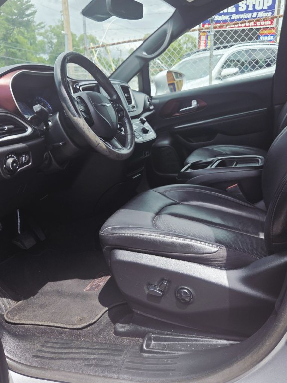 2020 Chrysler Pacifica Image 13